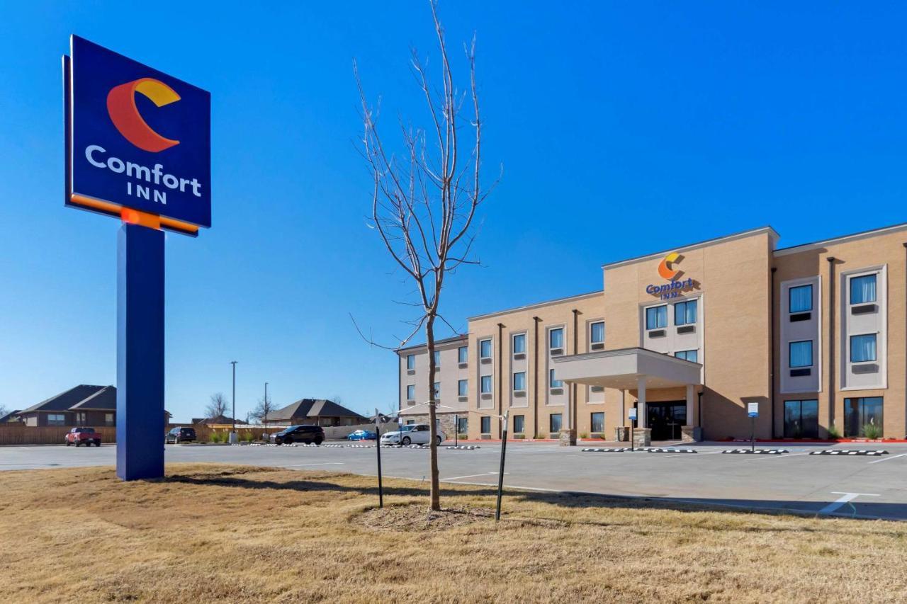 Comfort Inn & Suites Harrah Choctaw Bagian luar foto